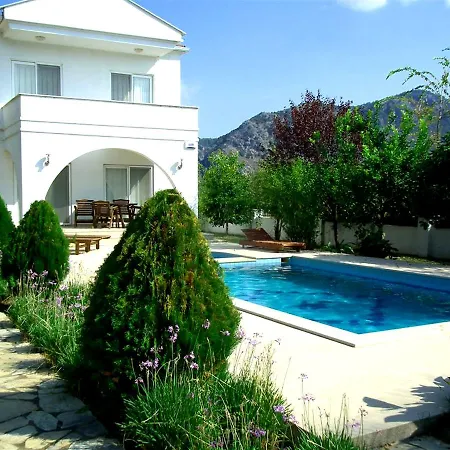 Villa Beyaz *